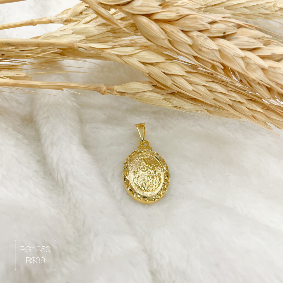 Pingente N. Senhora do Carmo Oval Diamantado Liso Dourado